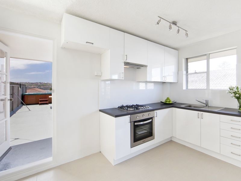 11/104 Howard Avenue, Dee Why NSW 2099