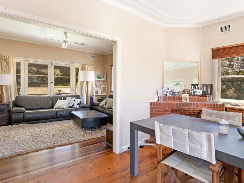 15 Whaddon Avenue, Dee Why NSW 2099