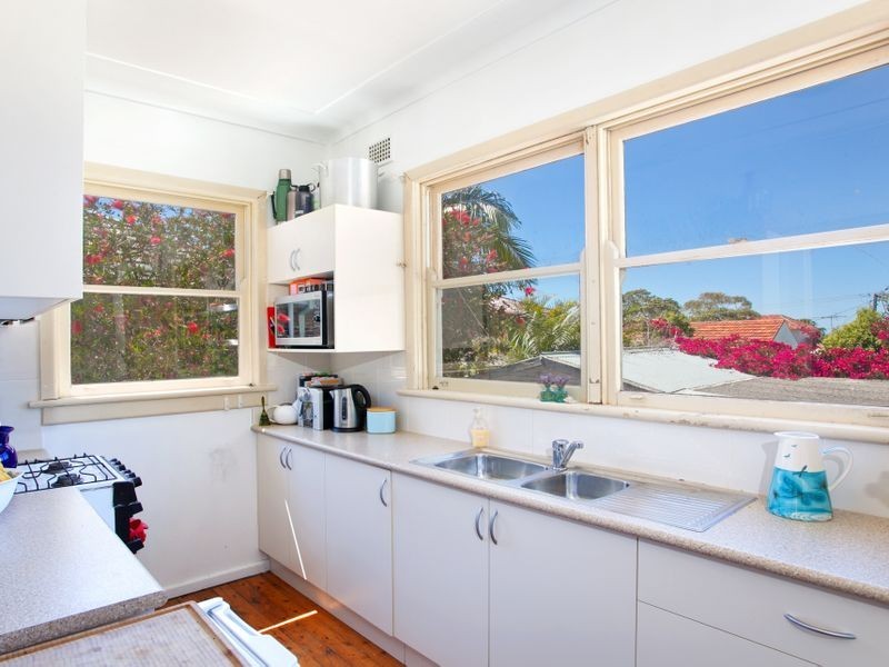 15 Whaddon Avenue, Dee Why NSW 2099