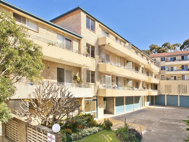 24/14 Mooramba Road, Dee Why NSW 2099