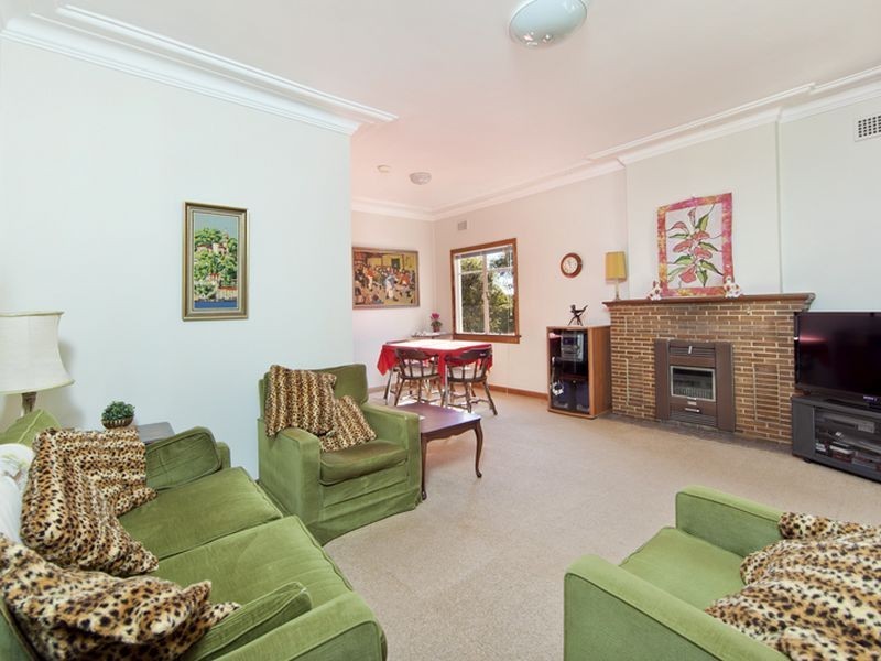 232 Alfred Street, Narraweena NSW 2099