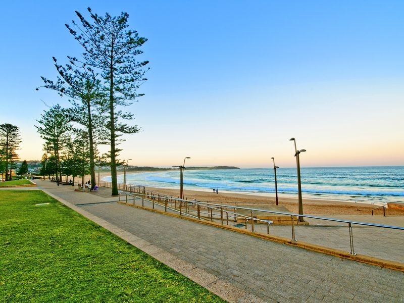139 Oaks Avenue, Dee Why NSW 2099