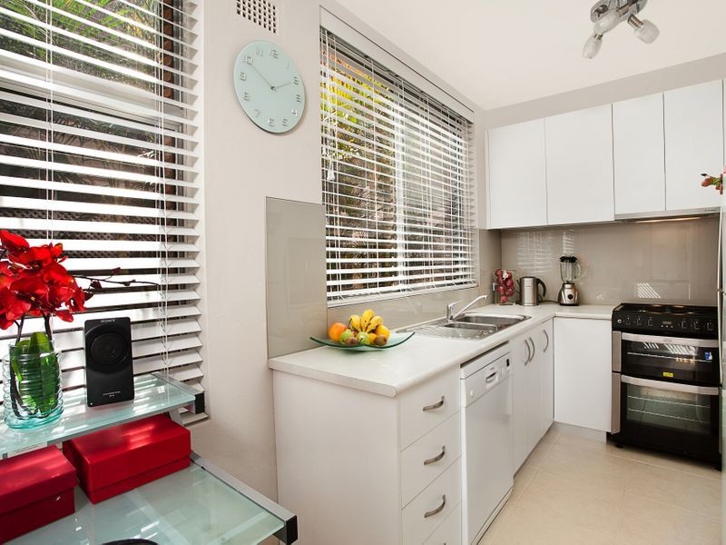 8/2 Holborn Avenue, Dee Why NSW 2099