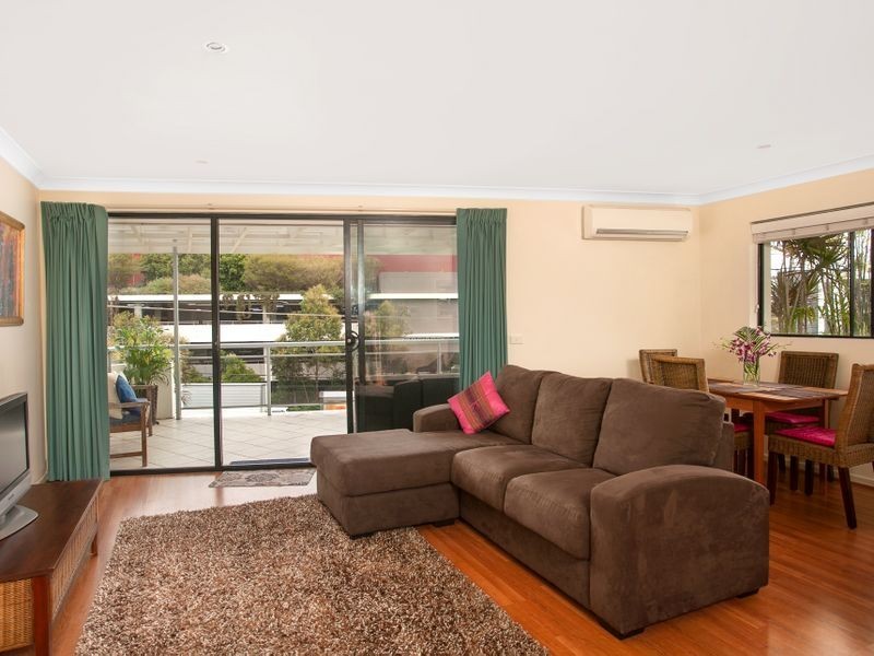 8/11-13 Clarence Avenue, Dee Why NSW 2099