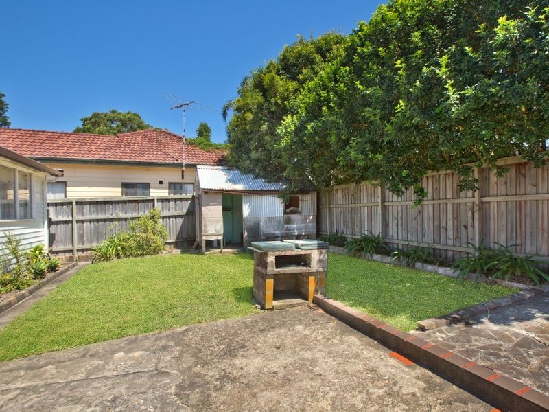 84 Abbott Road, North Curl Curl NSW 2099