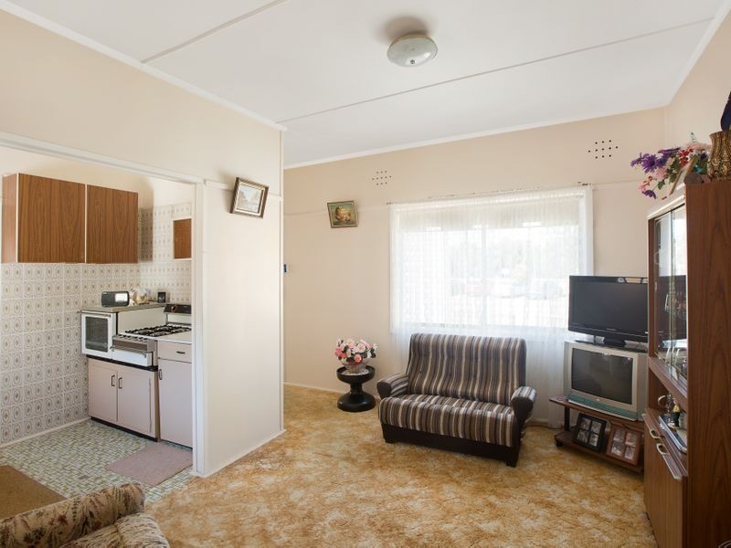 84 Abbott Road, North Curl Curl NSW 2099