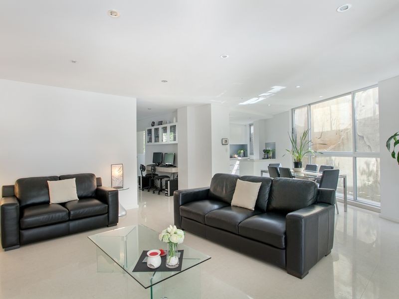 206/14-18 Francis Street, Dee Why NSW 2099