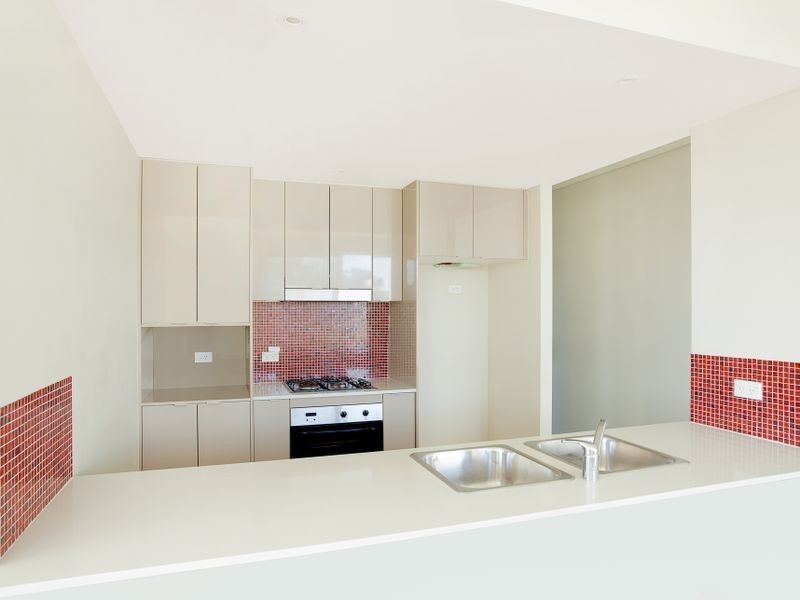 B32/31-37 Pacific Parade, Dee Why NSW 2099