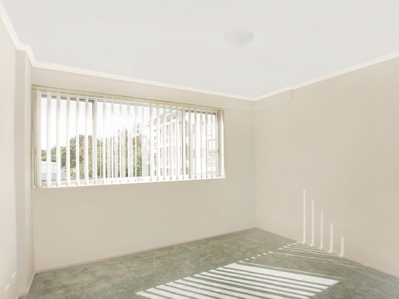 B32/31-37 Pacific Parade, Dee Why NSW 2099