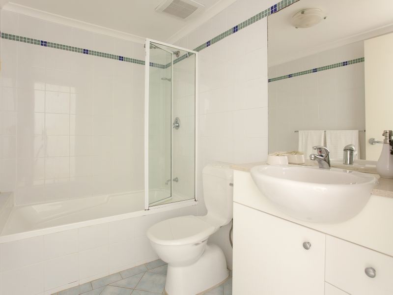 4/50-52 Old Pittwater Road, Brookvale NSW 2100