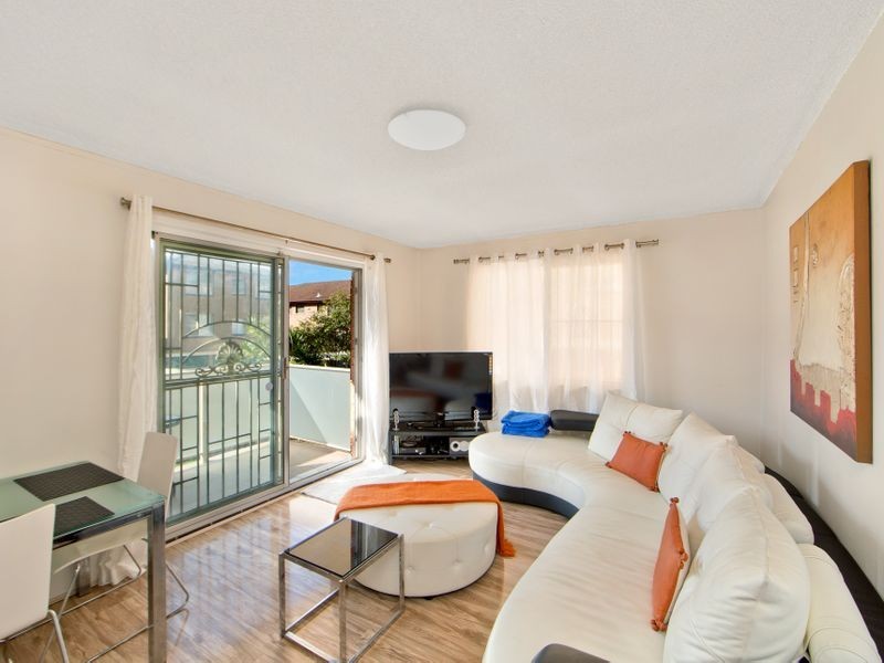 6/94 Howard Avenue, Dee Why NSW 2099