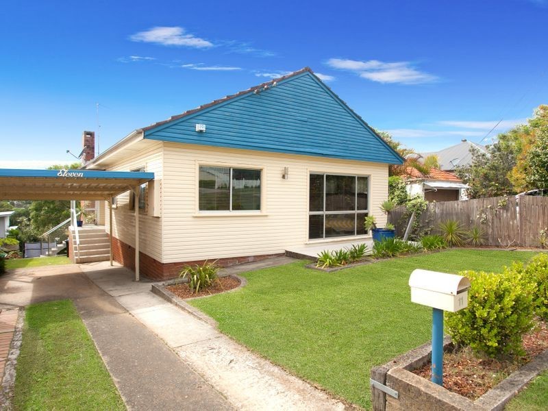 11 Smith Avenue, Allambie Heights NSW 2100