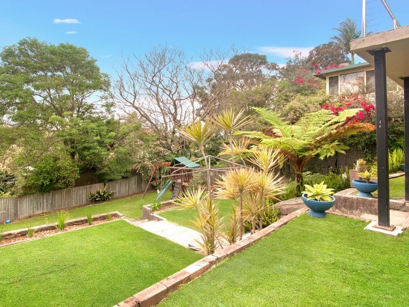11 Smith Avenue, Allambie Heights NSW 2100