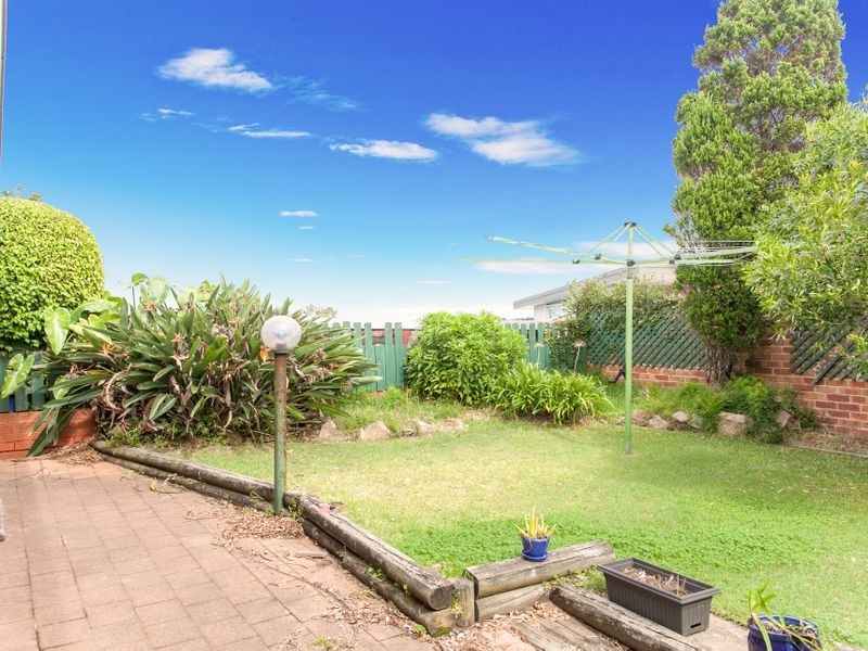2/40 Griffin Road, North Curl Curl NSW 2099