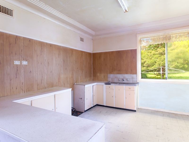 31 Oxford Falls Road, Beacon Hill NSW 2100