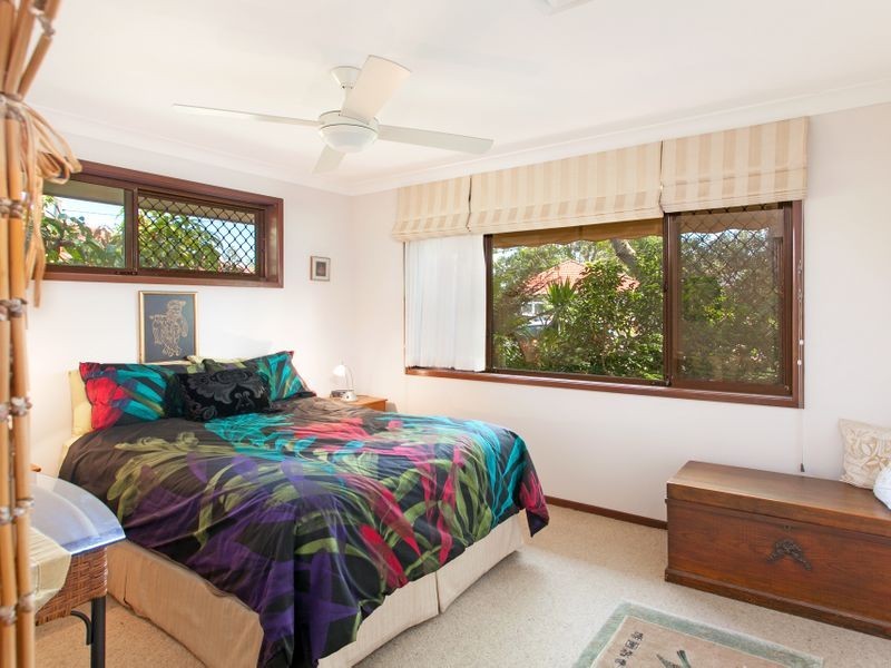 37 Spring Road, North Curl Curl NSW 2099