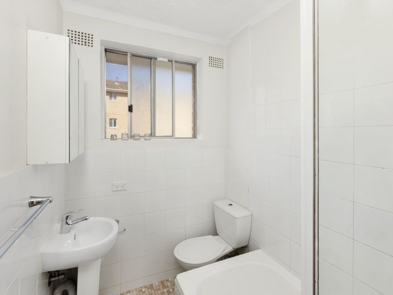 11/8 Avon Road, Dee Why NSW 2099