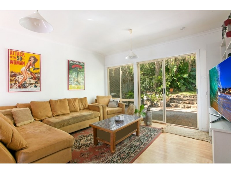 30 Adams Street, Curl Curl NSW 2096