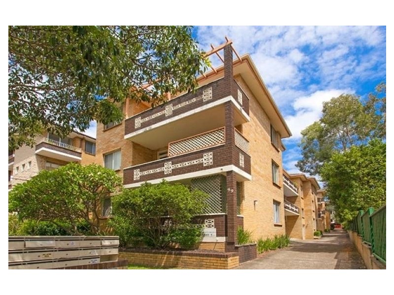 1/99 Pacific Parade, Dee Why NSW 2099