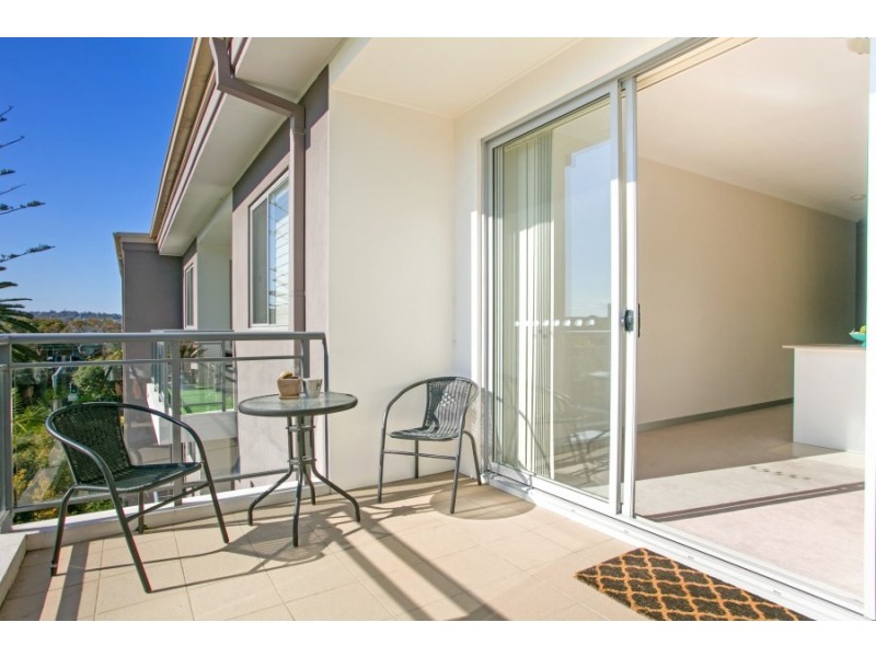 17/6 The Crescent, Dee Why NSW 2099