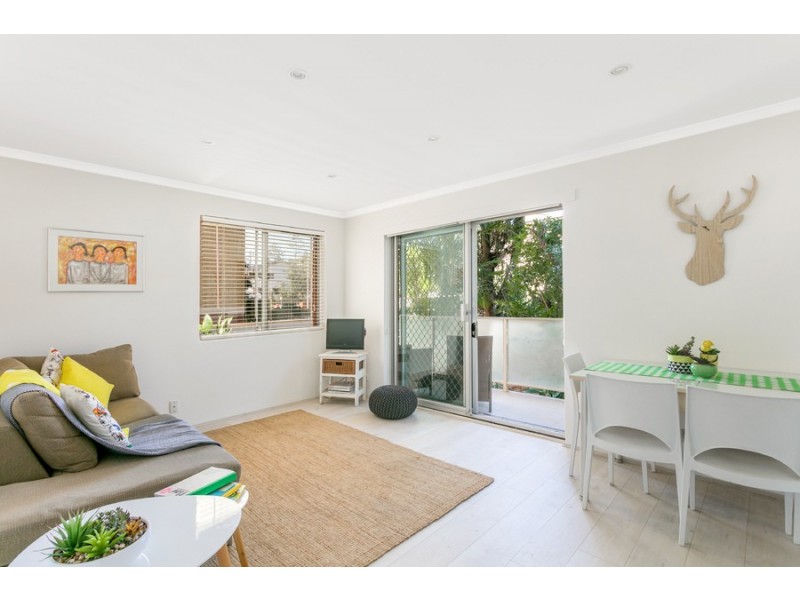 1/94 Howard Avenue, Dee Why NSW 2099