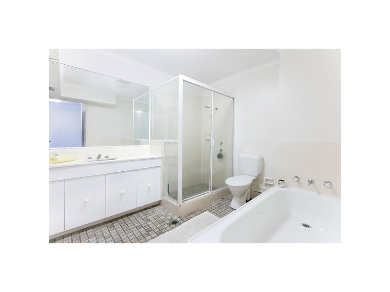 9/131 Pacific Parade, Dee Why NSW 2099