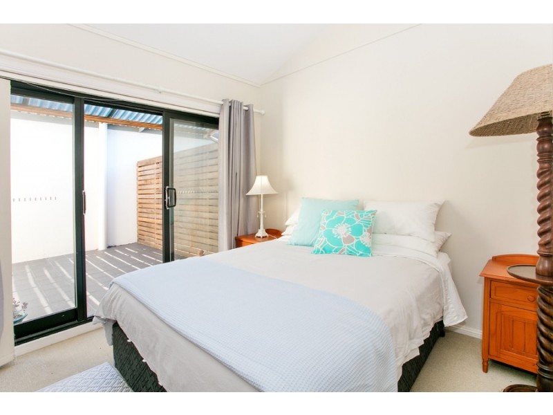 9/13-15 Francis Street, Dee Why NSW 2099