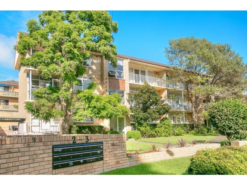 13/2-3 Kempsey Close, Dee Why NSW 2099