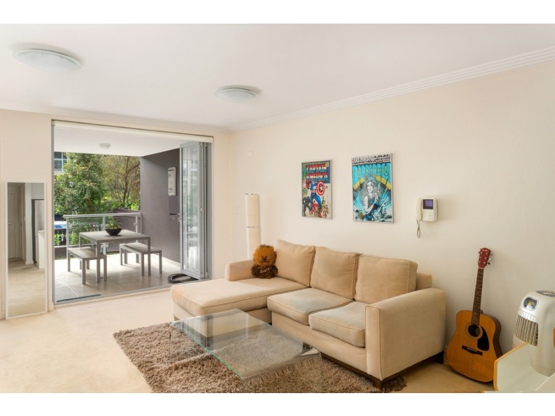2/31-33 Sturdee Parade, Dee Why NSW 2099