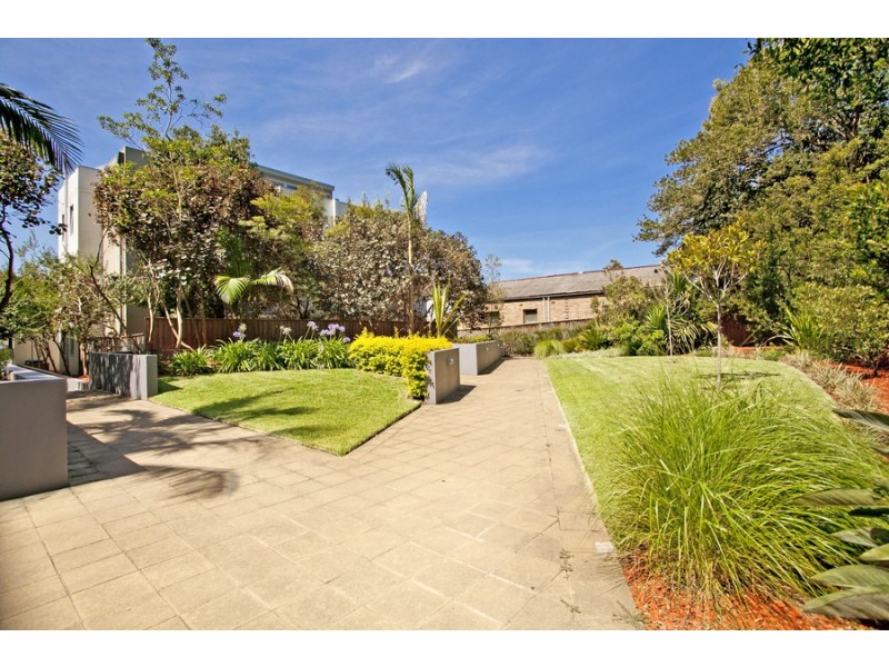 B5/31-37 Pacific Parade, Dee Why NSW 2099