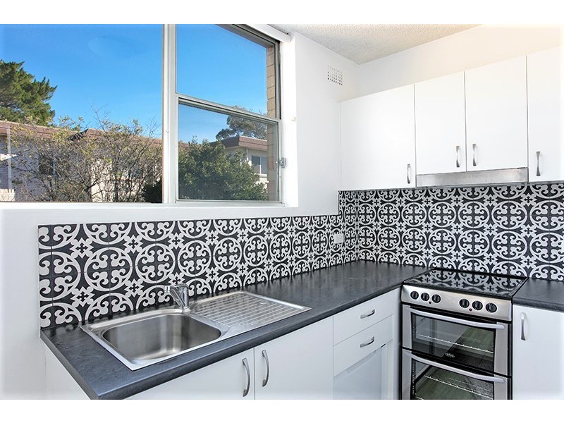 8/19 Wheeler Parade, Dee Why NSW 2099