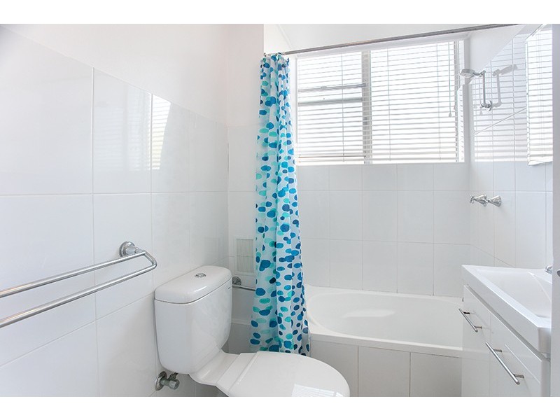 8/19 Wheeler Parade, Dee Why NSW 2099