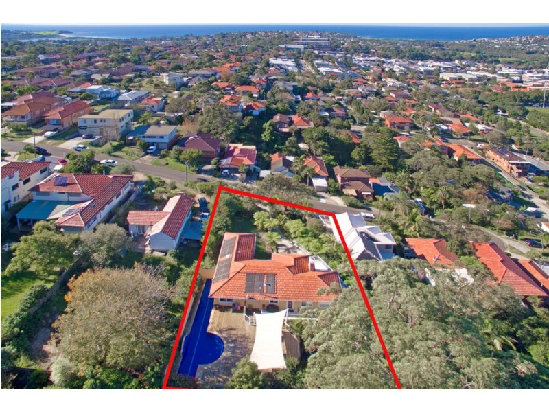 22 Connaught Street, Narraweena NSW 2099