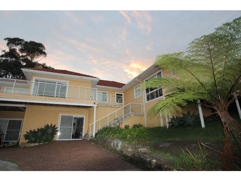 22 Connaught Street, Narraweena NSW 2099