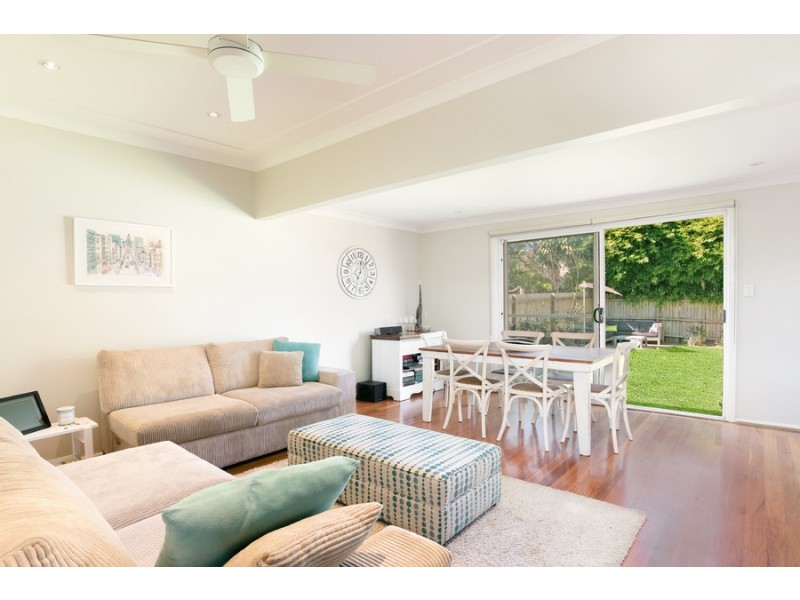 19 Griffin Road, North Curl Curl NSW 2099