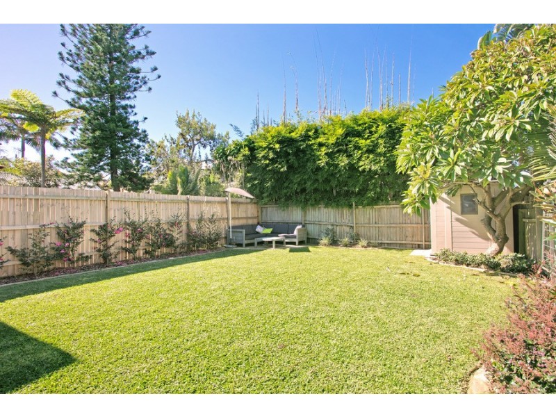 19 Griffin Road, North Curl Curl NSW 2099