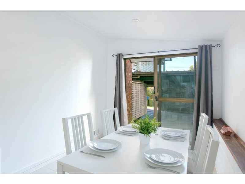 10 Rayner Avenue, Narraweena NSW 2099