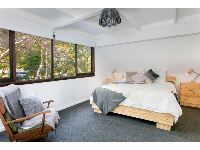 54 Binburra Avenue, Avalon Beach NSW 2107