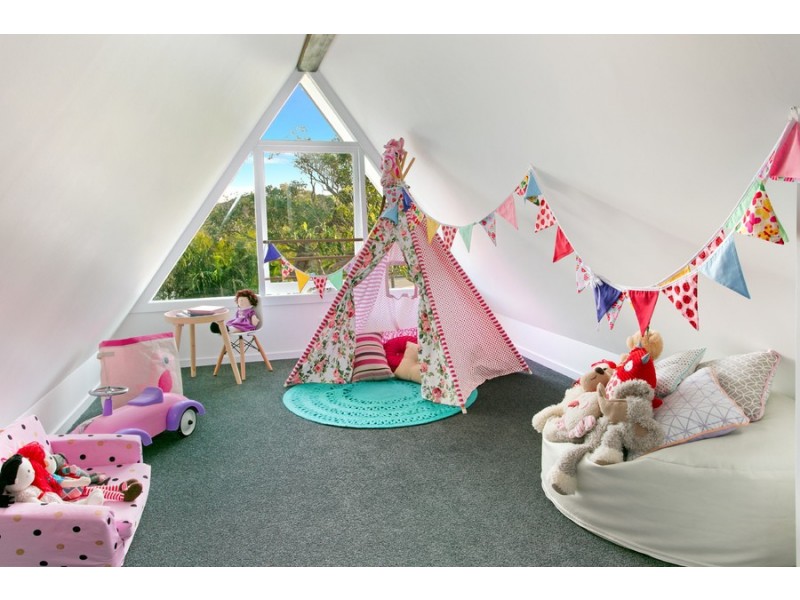 54 Binburra Avenue, Avalon Beach NSW 2107