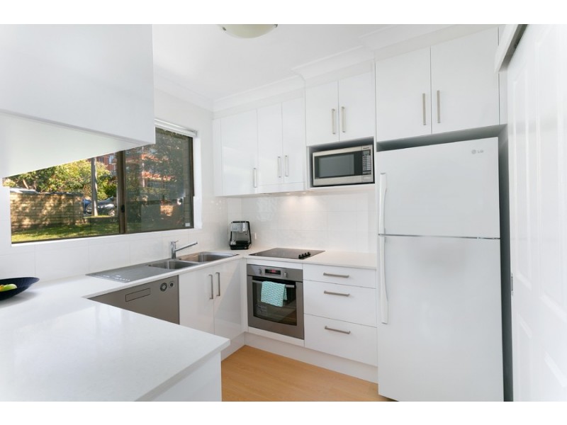 1/1 Regent Street, Dee Why NSW 2099