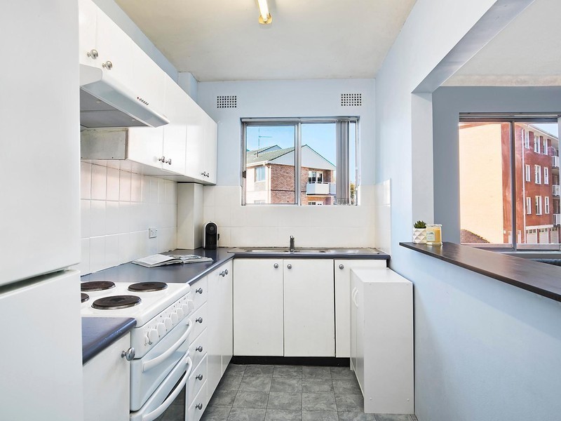 6/6 Grafton Crescent, Dee Why NSW 2099
