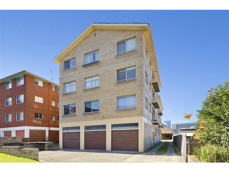 8/3 Francis Street, Dee Why NSW 2099