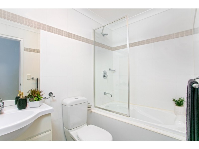 17/2-10 Hawkesbury Avenue, Dee Why NSW 2099