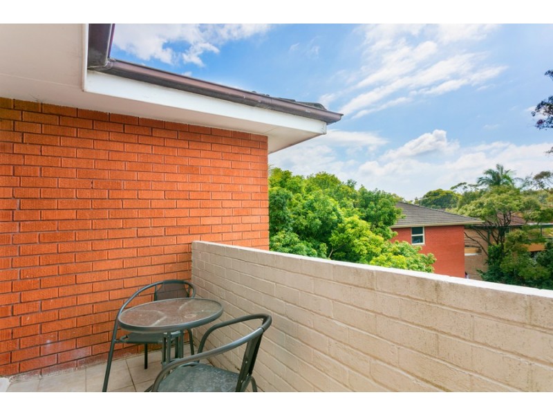 10/7 Clarence Avenue, Dee Why NSW 2099