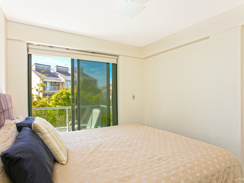 23/16-18 Beach Street, Curl Curl NSW 2096