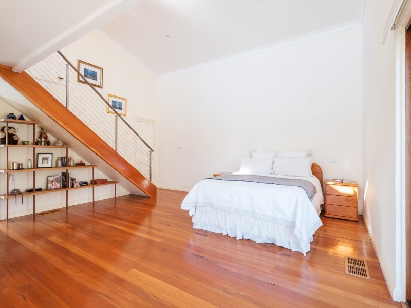 32 James Wheeler Place, Wheeler Heights NSW 2097