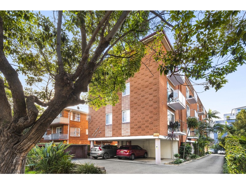 9/20 Pacific Parade, Dee Why NSW 2099