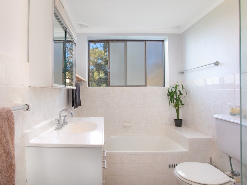 8/63 Pacific Parade, Dee Why NSW 2099