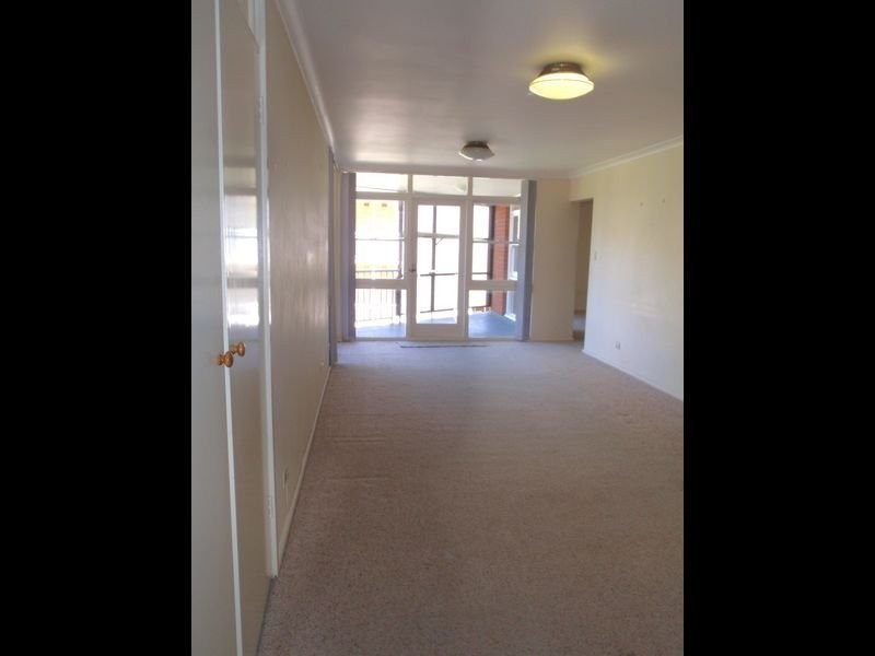 8/4-5 Kempsey Close, Dee Why NSW 2099