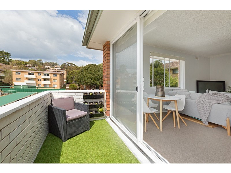 18/89 Pacific Parade, Dee Why NSW 2099